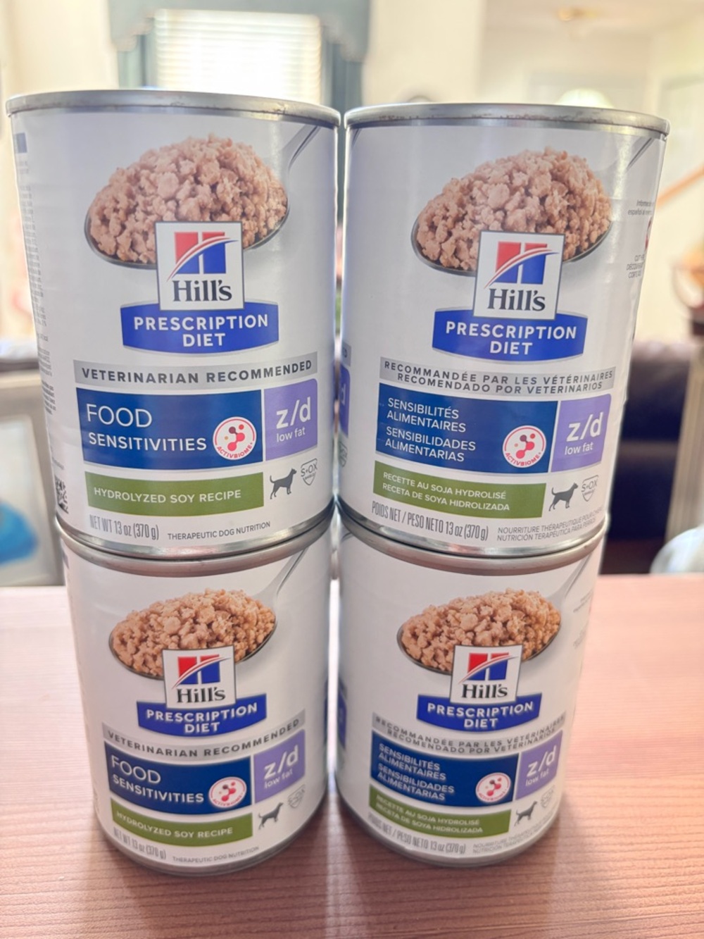Hill's Prescription Diet z/d Hydrolyzed Soy Canned Dog Food - White & Blue